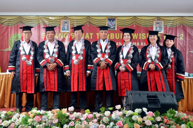 Sekolah Tinggi Khonghucu Indonesia (STIKIN) Melaksanakan Wisuda Angkatan Kedua